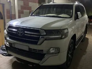 2020 Toyota Land Cruiser in Ajman used car