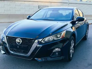 2019 Nissan Altima in Ajman used car