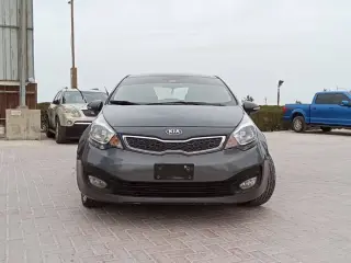 2013 Kia Rio in Ajman used car