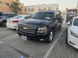 2012 Chevrolet Avalanche in Ajman used car