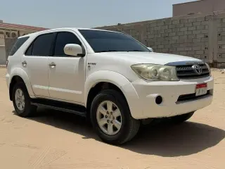 2009 Toyota Fortuner in Ajman used car