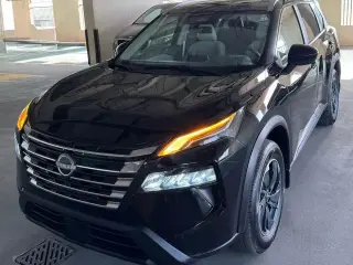 2024 Nissan Rogue in Ajman used car