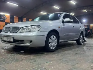 2004 Nissan Sunny in Ajman used car