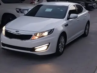2012 Kia K5 in Ajman used car
