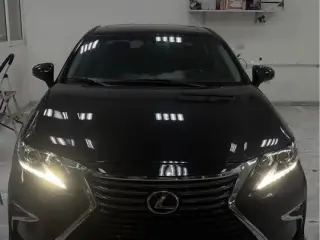 2014 Lexus ES in Ajman used car