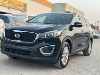 2017 Kia Sorento in Ajman used car