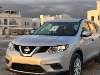 2016 Nissan Rogue in Ajman used car