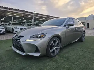 2019 Lexus IS in Ajman used car