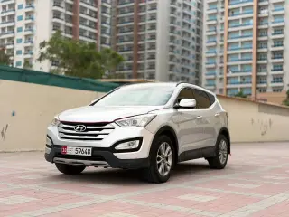 2014 Hyundai Santa Fe in Ajman used car