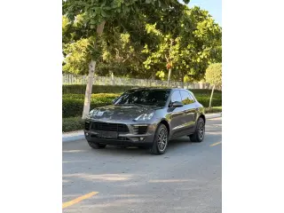 2018 Porsche Macan in Ajman used car