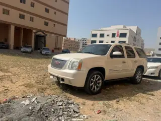 2013 GMC Yukon in Ajman used car