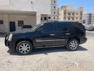 2011 GMC Yukon in Ajman used car